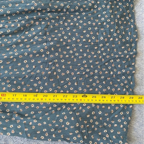 AMERICAN Eagle  Open Back Printed Baby Doll Dress Size XS (slightly shrunk) - Picture 9 of 11